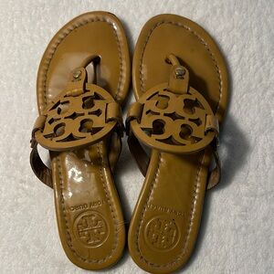 Tory Burch Tan Logo Cutout Thong Sandals